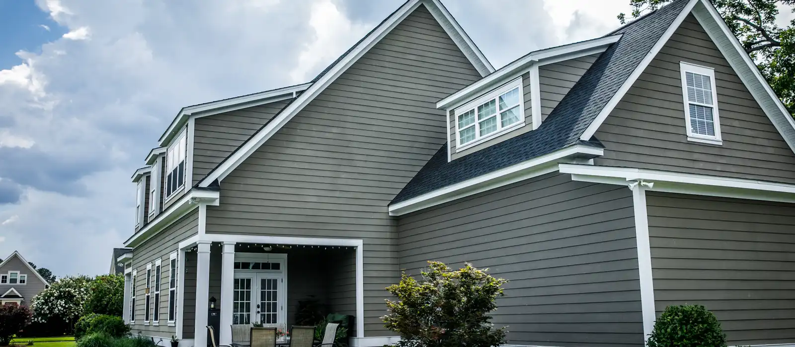 Universal Gutters Cleaning LLC